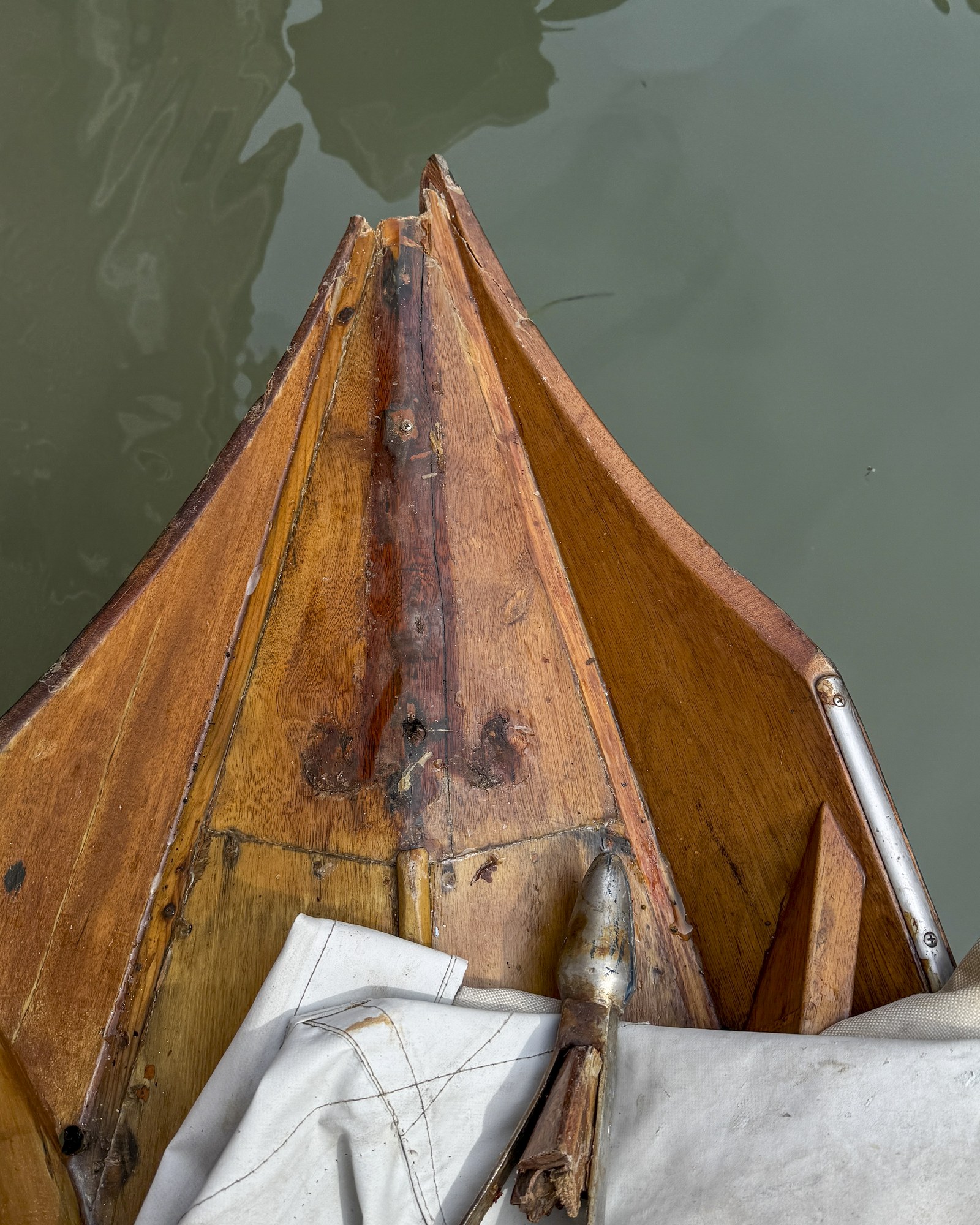 La Civetta · prow damage overview